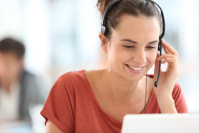 Como melhorar o atendimento telefônico da sua empresa?