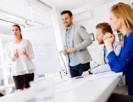 Como engajar a equipe e economizar com telefonia na empresa?