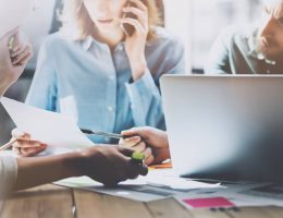 Dicas para escolher um plano de telefonia empresarial